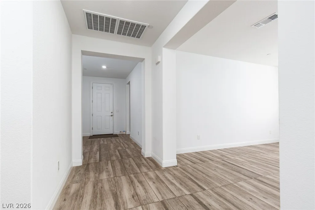 10935 Gardenova, Las Vegas, NV 89166