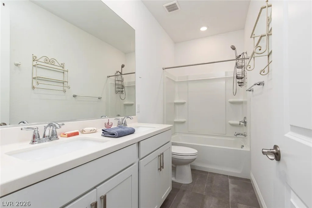 10935 Gardenova, Las Vegas, NV 89166