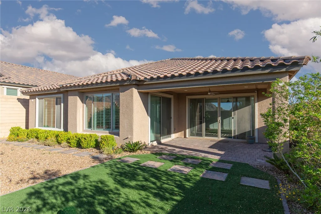 10935 Gardenova, Las Vegas, NV 89166