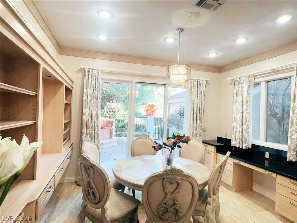 7829 Bermuda Dunes, Las Vegas, NV 89113