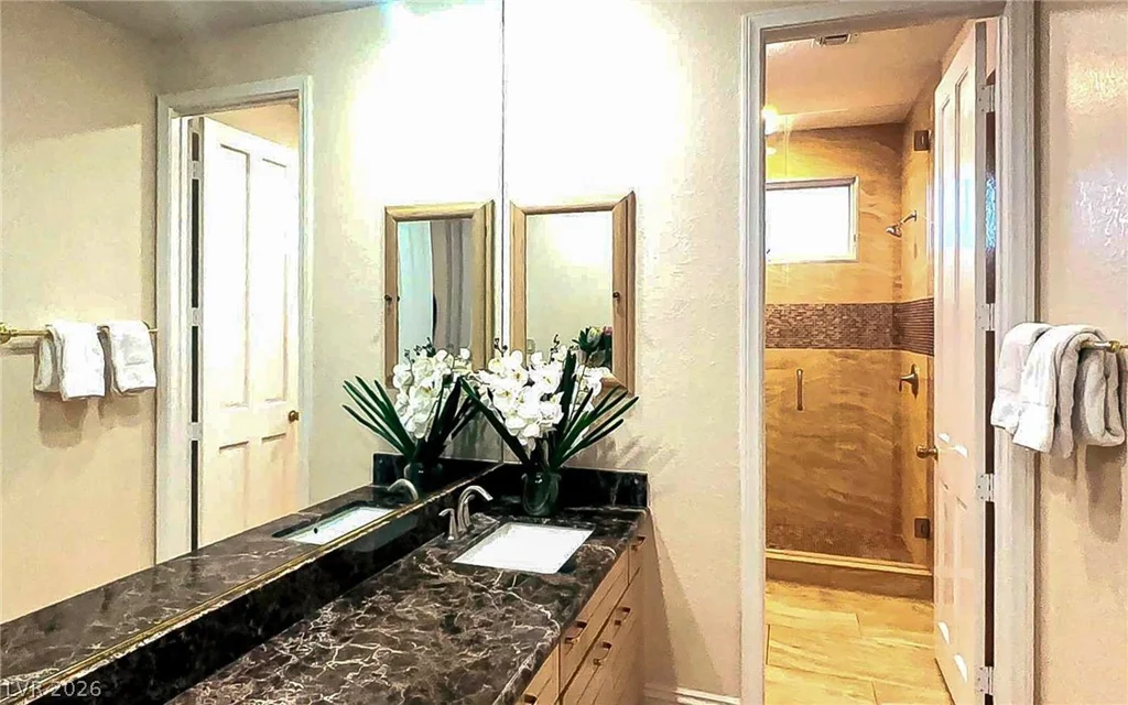 7829 Bermuda Dunes, Las Vegas, NV 89113