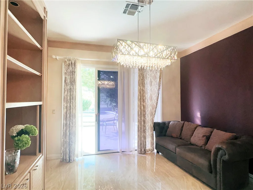 7829 Bermuda Dunes, Las Vegas, NV 89113