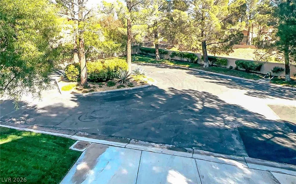 7829 Bermuda Dunes, Las Vegas, NV 89113