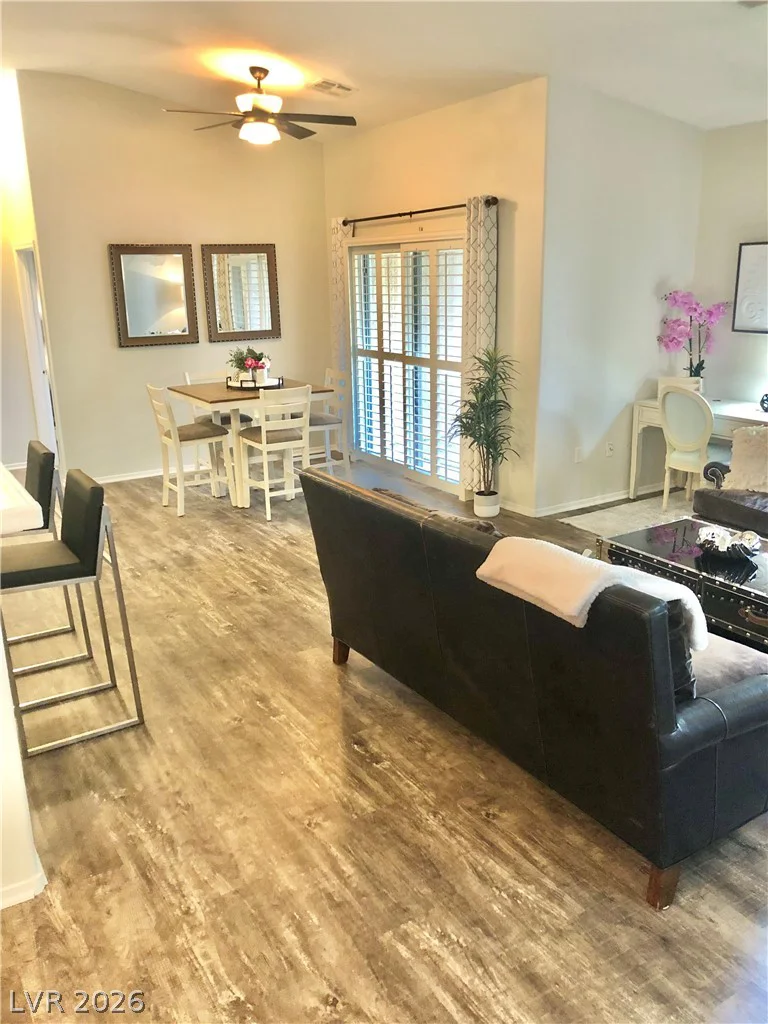 1004 DUCKHORN, Las Vegas, NV 89144