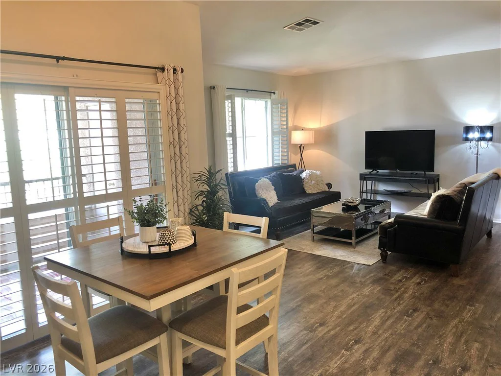 1004 DUCKHORN, Las Vegas, NV 89144