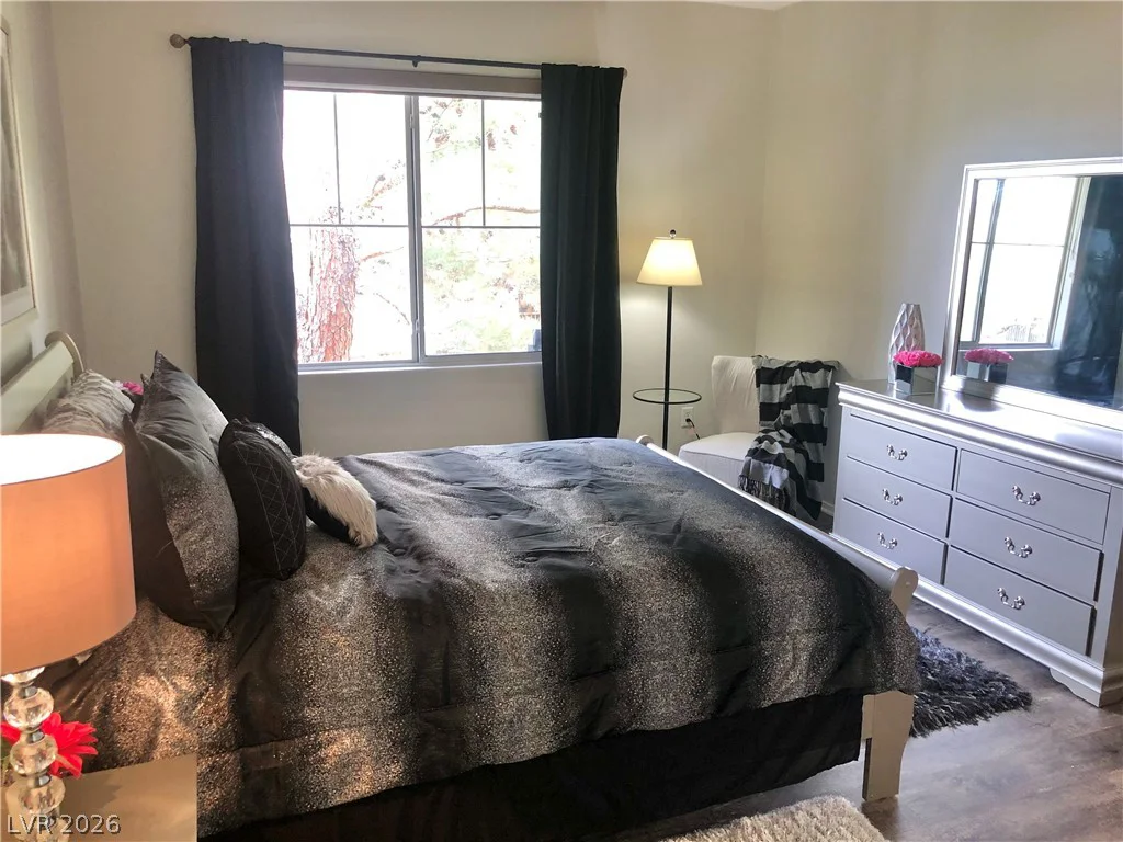 1004 DUCKHORN, Las Vegas, NV 89144