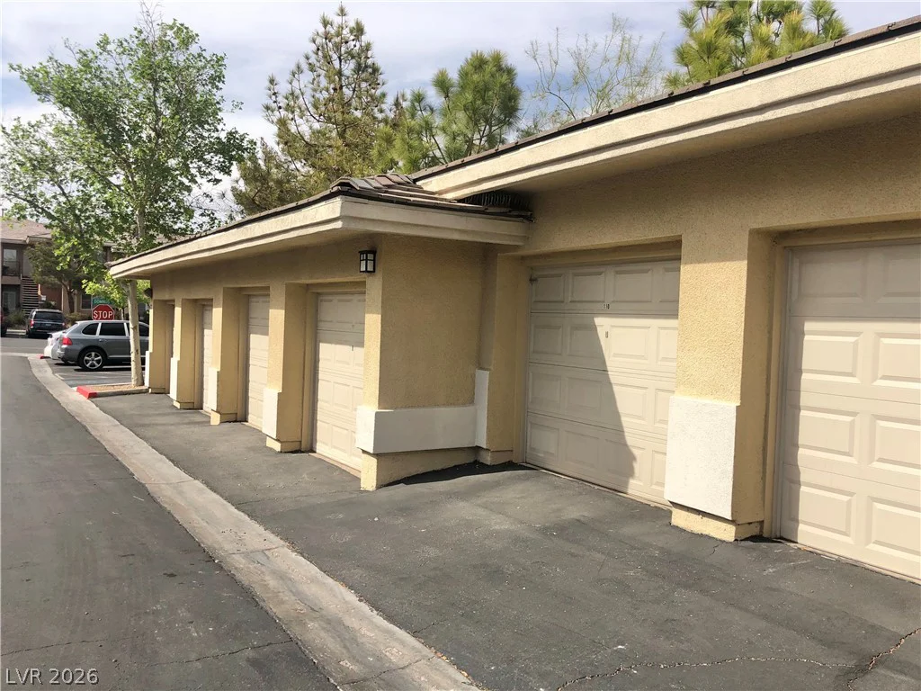 1004 DUCKHORN, Las Vegas, NV 89144