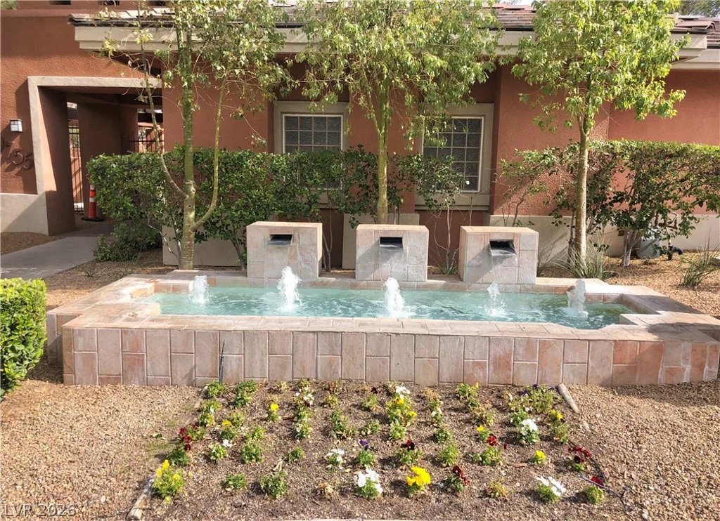 1004 DUCKHORN, Las Vegas, NV 89144