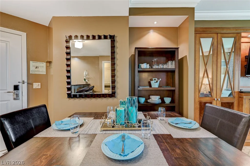 135 Harmon, Las Vegas, NV 89109