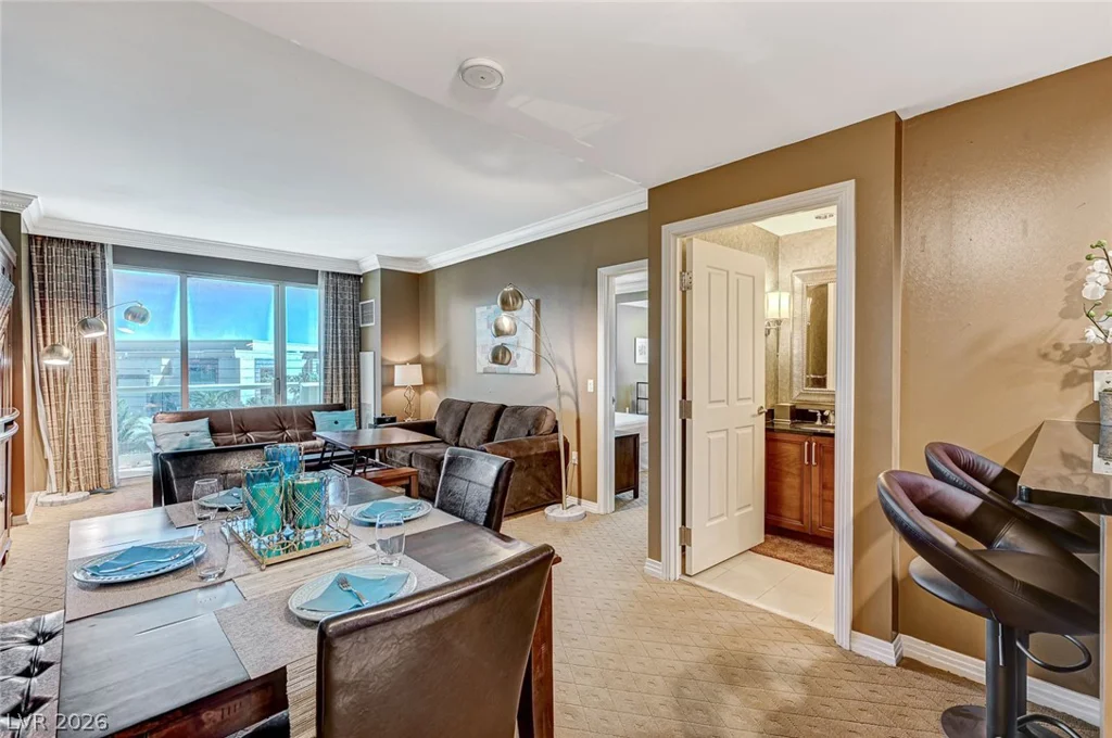 135 Harmon, Las Vegas, NV 89109
