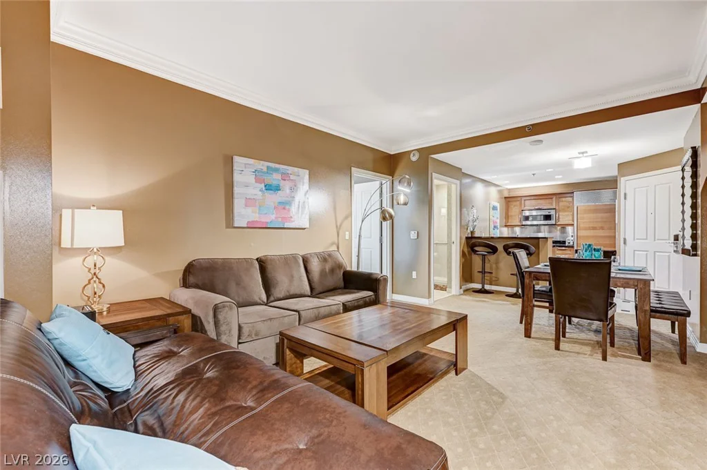 135 Harmon, Las Vegas, NV 89109
