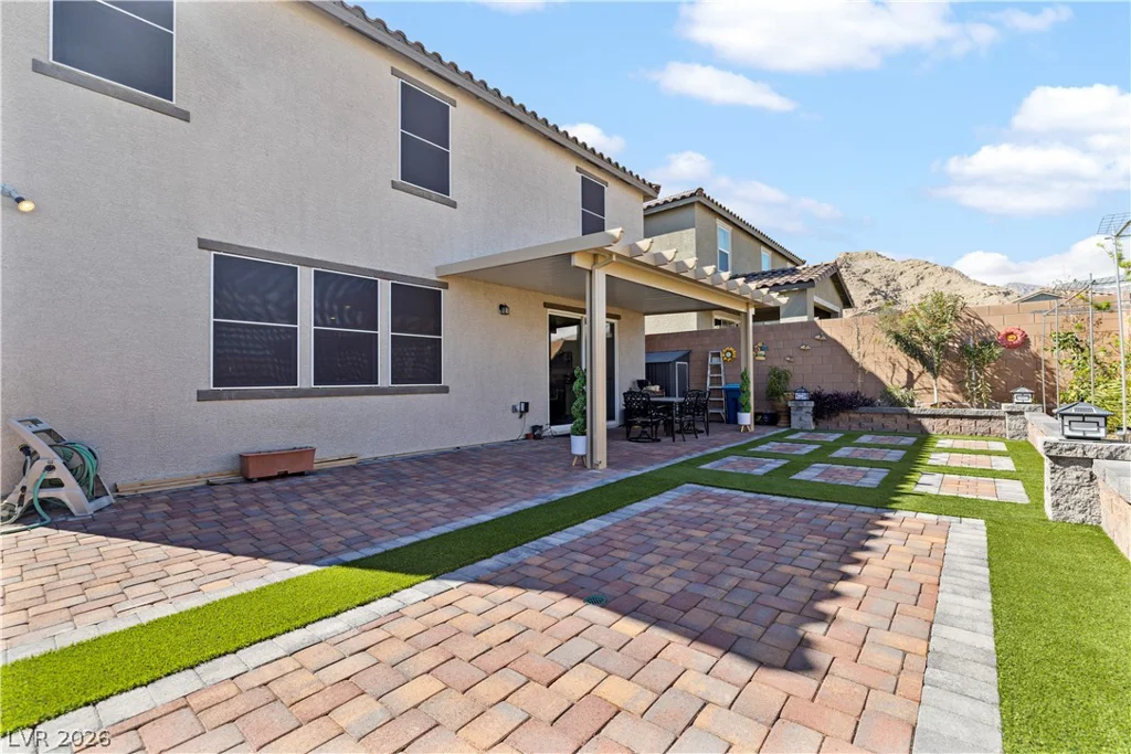 10854 Gentle Crest, Las Vegas, NV 89166