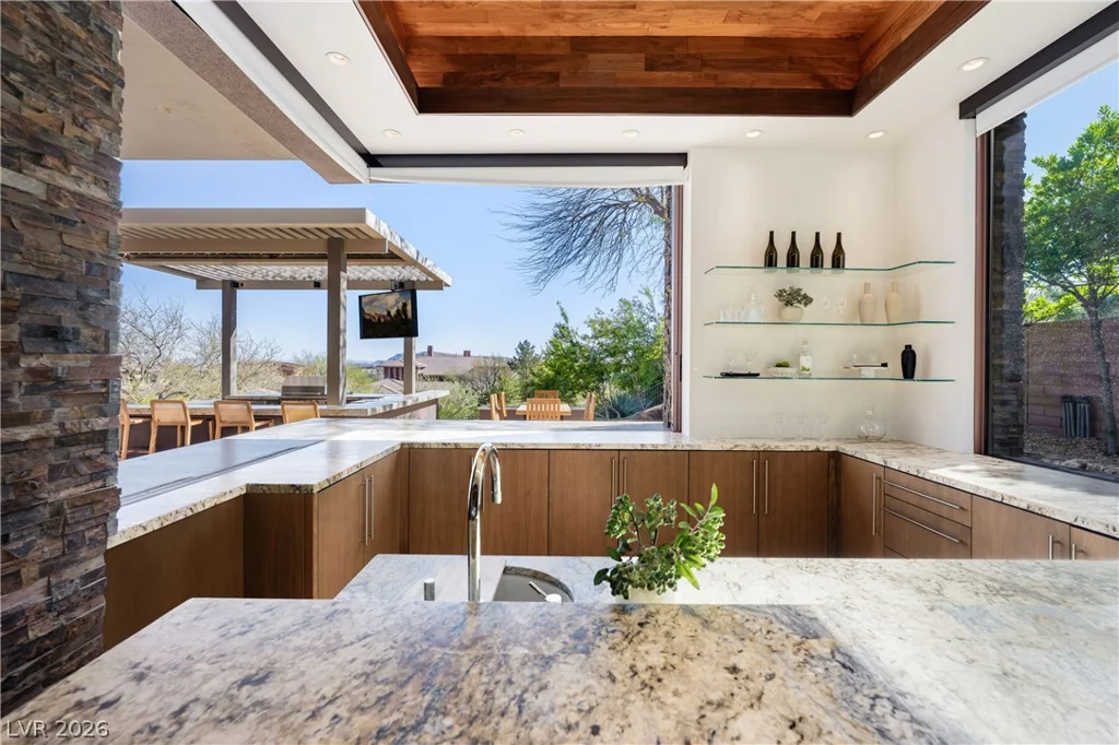 91 Hawk Ridge, Las Vegas, NV 89135