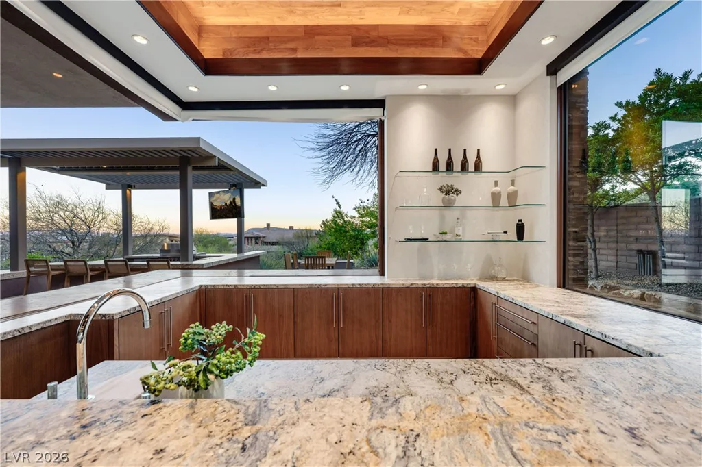 91 Hawk Ridge, Las Vegas, NV 89135