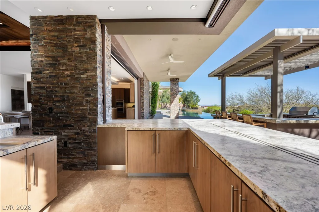 91 Hawk Ridge, Las Vegas, NV 89135