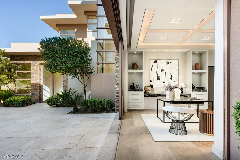91 Hawk Ridge, Las Vegas, NV 89135