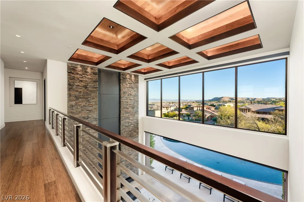 91 Hawk Ridge, Las Vegas, NV 89135