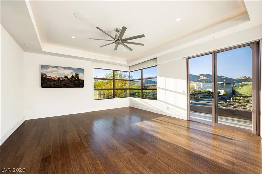 91 Hawk Ridge, Las Vegas, NV 89135