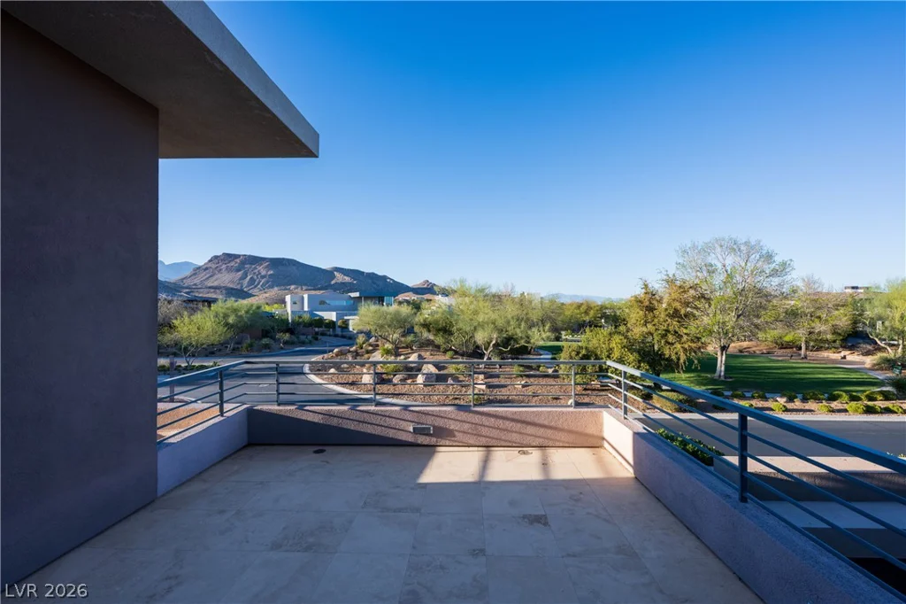91 Hawk Ridge, Las Vegas, NV 89135
