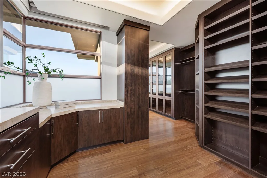 91 Hawk Ridge, Las Vegas, NV 89135