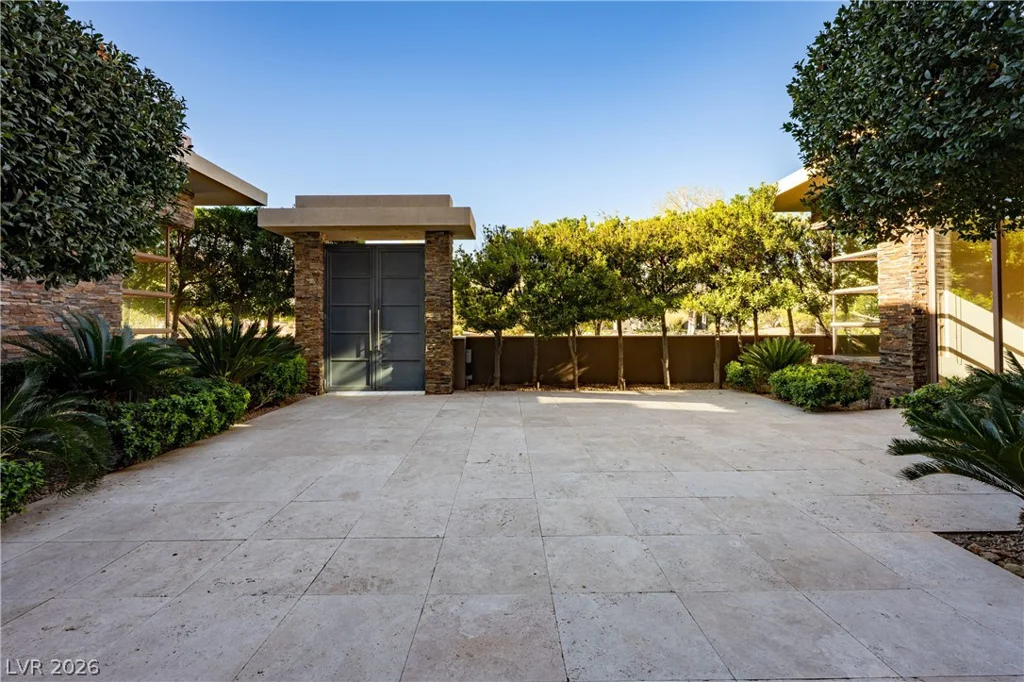 91 Hawk Ridge, Las Vegas, NV 89135