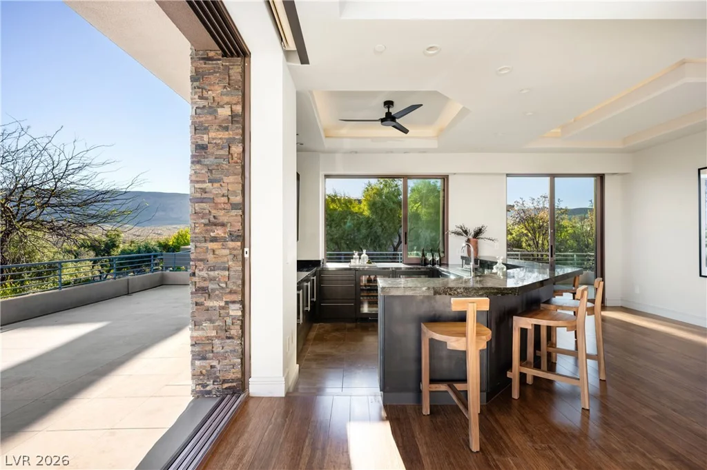 91 Hawk Ridge, Las Vegas, NV 89135