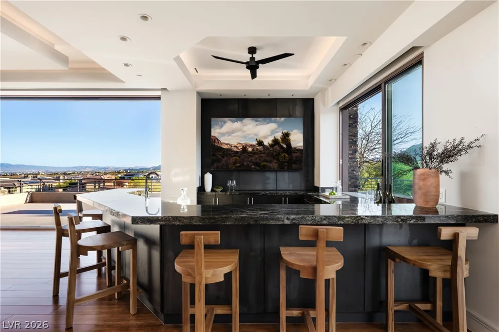 91 Hawk Ridge, Las Vegas, NV 89135