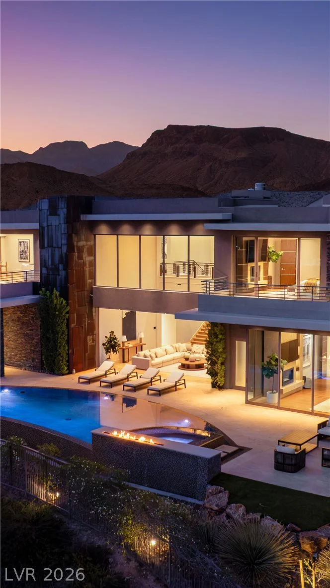 91 Hawk Ridge, Las Vegas, NV 89135