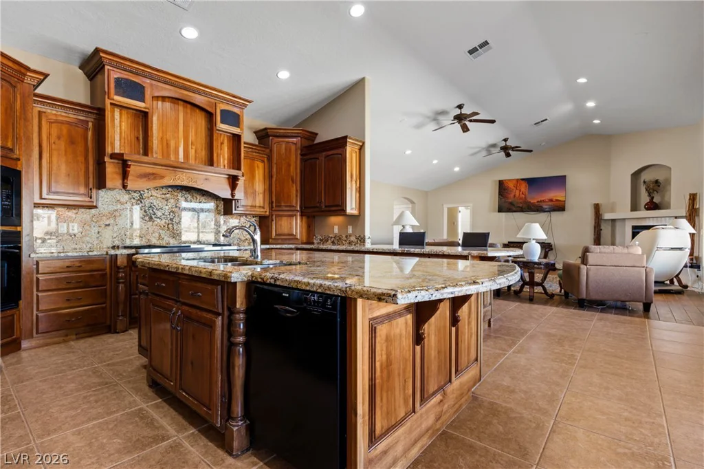 770 Arrow, Overton, NV 89040