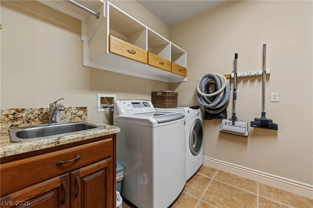 770 Arrow, Overton, NV 89040