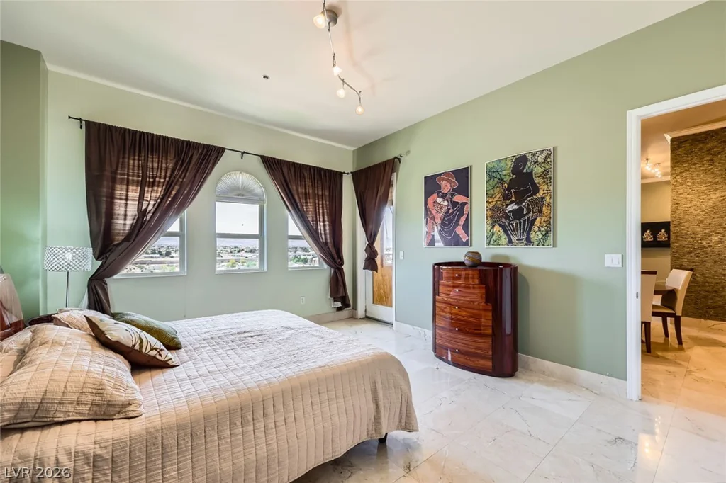 2455 Serene, Las Vegas, NV 89123