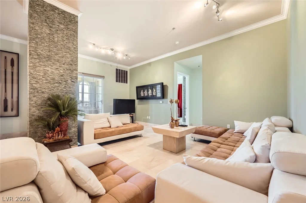 2455 Serene, Las Vegas, NV 89123