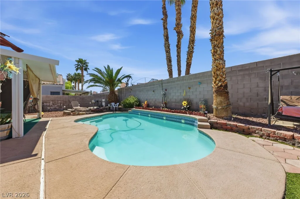 4921 Breezy Day, North Las Vegas, NV 89031
