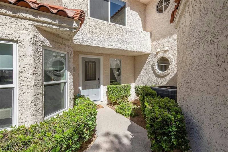 7044 Bright Springs, Las Vegas, NV 89113