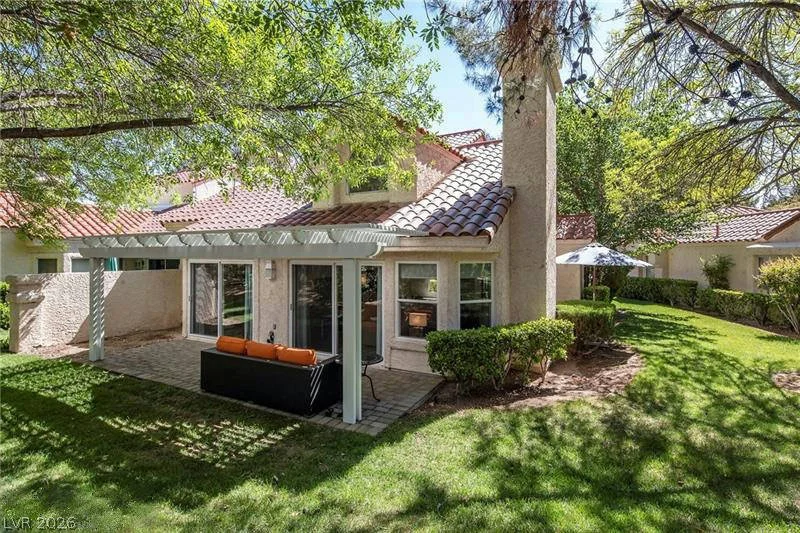 7044 Bright Springs, Las Vegas, NV 89113