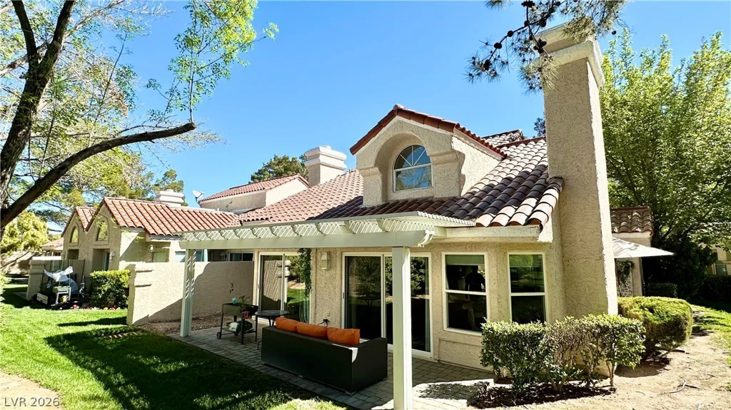 7044 Bright Springs, Las Vegas, NV 89113