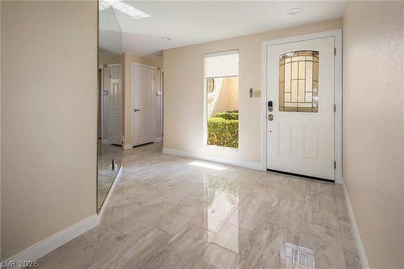7044 Bright Springs, Las Vegas, NV 89113