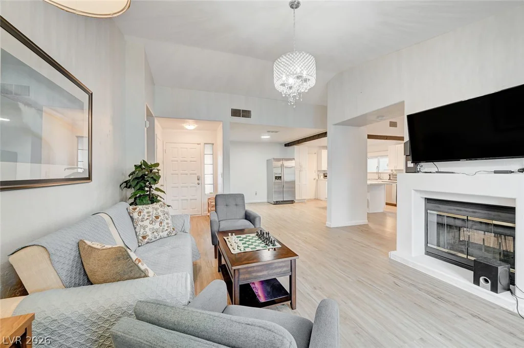 6771 Shelter, Las Vegas, NV 89103