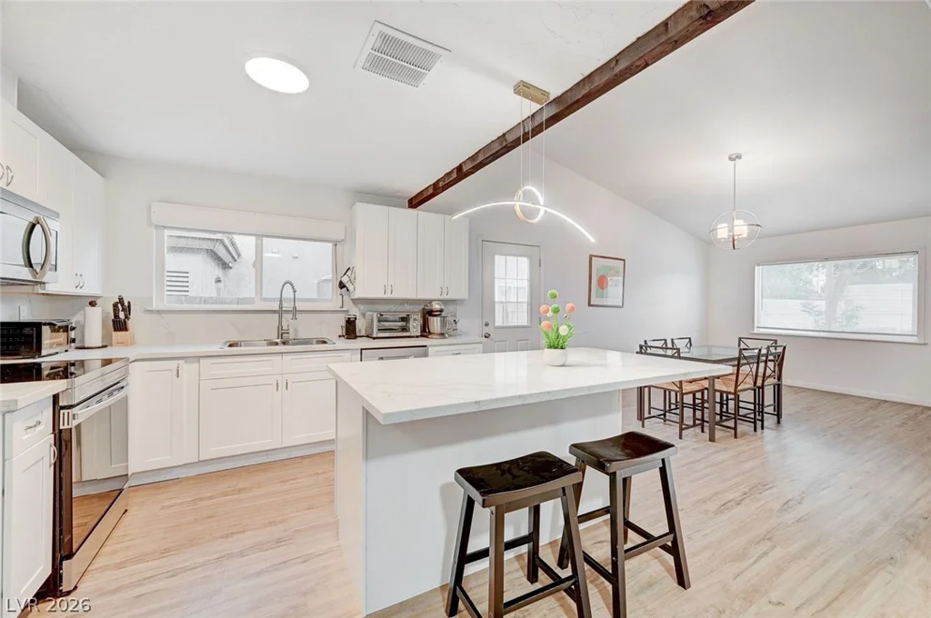 6771 Shelter, Las Vegas, NV 89103