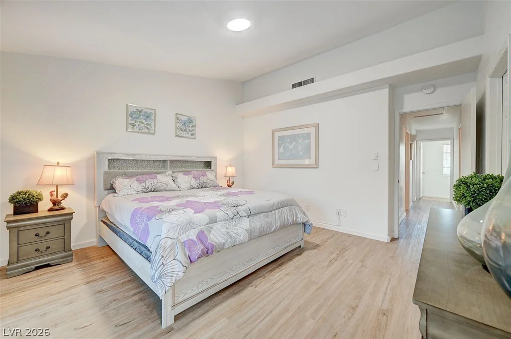 6771 Shelter, Las Vegas, NV 89103