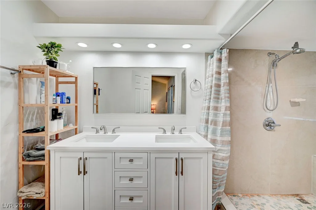 6771 Shelter, Las Vegas, NV 89103