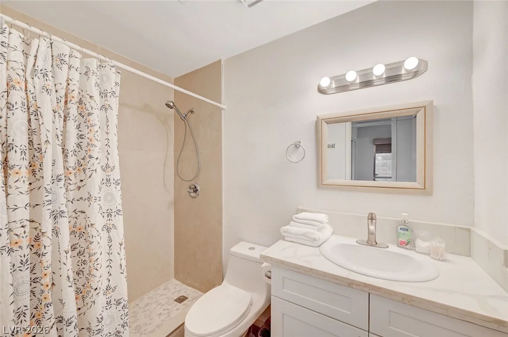 6771 Shelter, Las Vegas, NV 89103