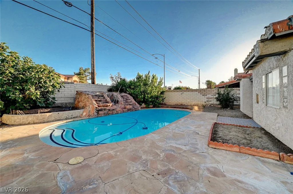 6771 Shelter, Las Vegas, NV 89103