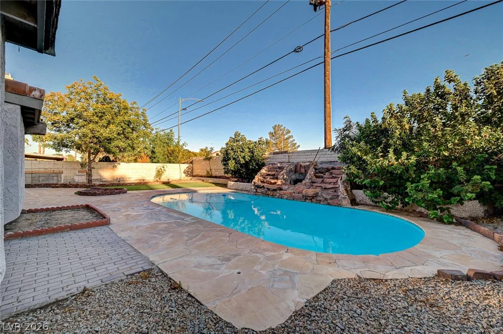 6771 Shelter, Las Vegas, NV 89103