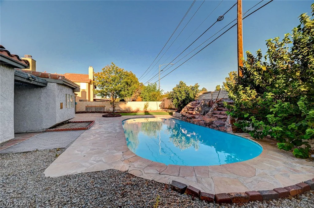 6771 Shelter, Las Vegas, NV 89103