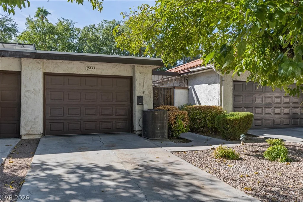 2477 Vallarta, Las Vegas, NV 89121