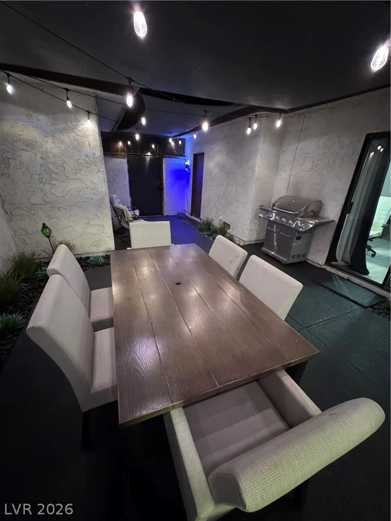 2477 Vallarta, Las Vegas, NV 89121