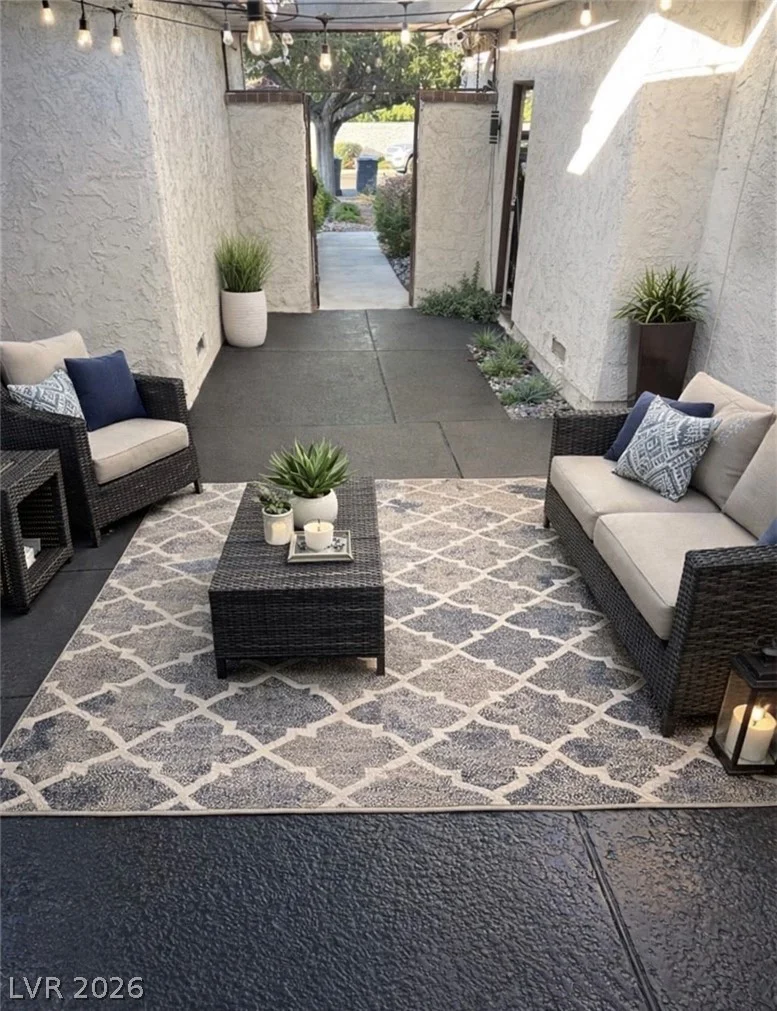 2477 Vallarta, Las Vegas, NV 89121