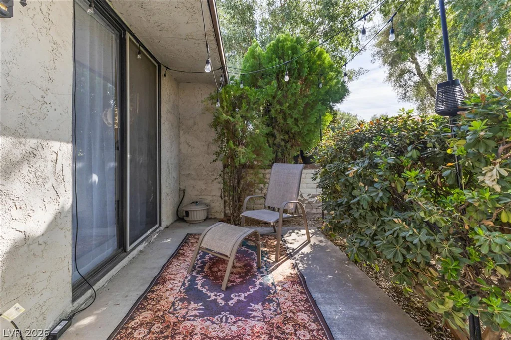 2477 Vallarta, Las Vegas, NV 89121