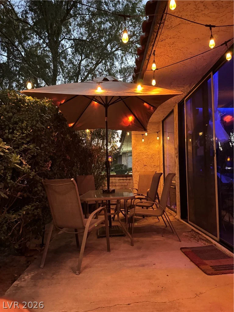2477 Vallarta, Las Vegas, NV 89121